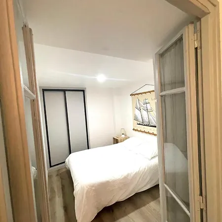 Dans Le Quartier Recherche Du Moure Apartment *